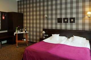 Отель Hotel Racibor Рацибуж Улучшенный двухместный номер с 1 кроватью-1